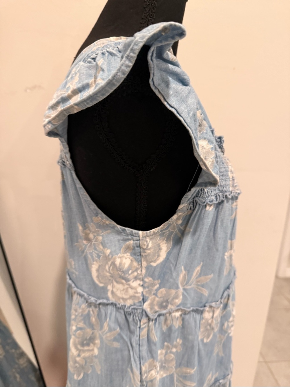 100% Cotton Old Navy Blue Floral Tiered Maxi Dress - Picture 4 of 6
